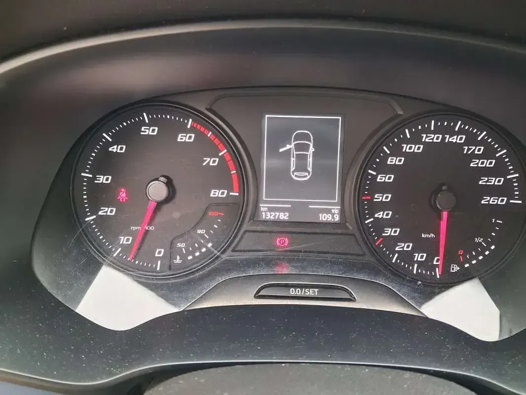Usado Seat Leon ST 4Drive 105 CV (77 kW) 2016 Blanco Familiar