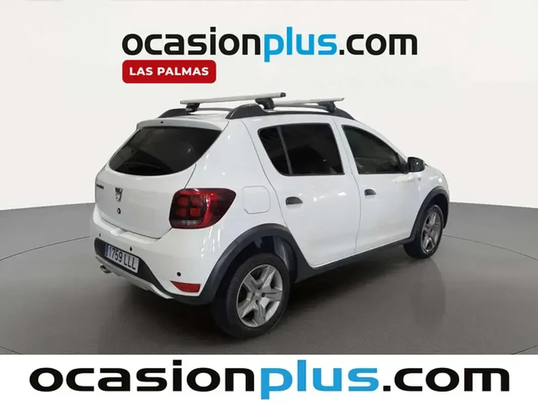 Usado Dacia Sandero Comfort 90 CV (66 kW) 2020 Blanco Utilitario