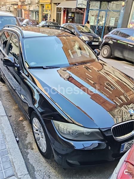 Usado BMW 320 177 CV (130 kW) 2009 Negro Familiar