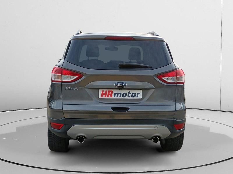 Usado Ford Kuga Titanium 141 CV (103 kW) 2014 Gris SUV
