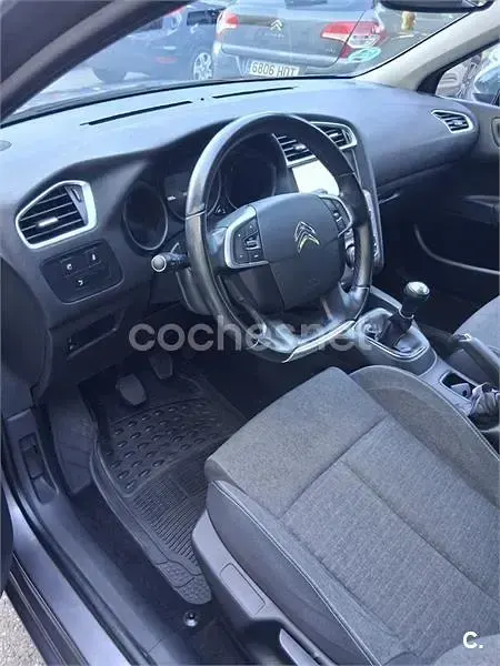 Usado Citroën C4 Feel 99 CV (72 kW) 2016 Gris / plata Berlina