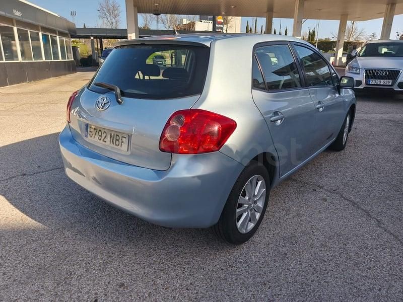 Usado Toyota Auris Active 126 CV (92 kW) 2010 Azul Utilitario