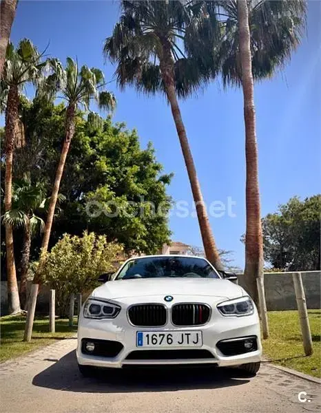 Usado BMW 118 Sport Line 143 CV (105 kW) 2016 Blanco Utilitario