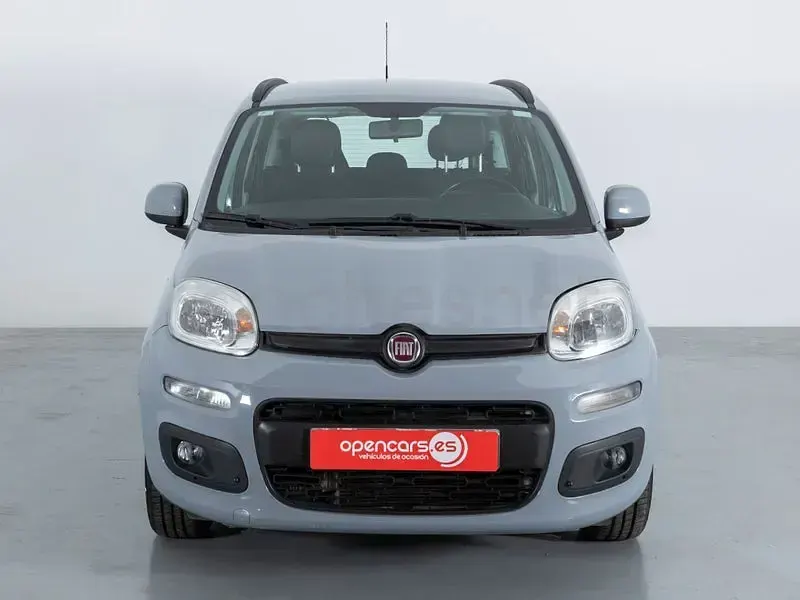 Usado Fiat Panda Lounge 69 CV (50 kW) 2019 Gris / plata Utilitario