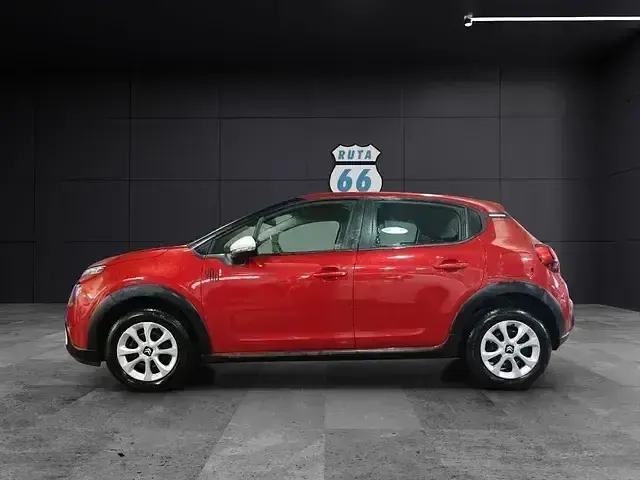 Usado Citroën C3 Feel 82 CV (60 kW) 2019 Rojo Utilitario