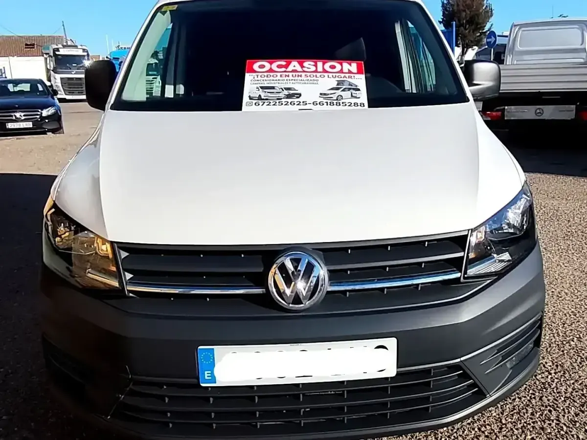 Usado VW Caddy 102 CV (75 kW) 2021 Blanco Monovolumen