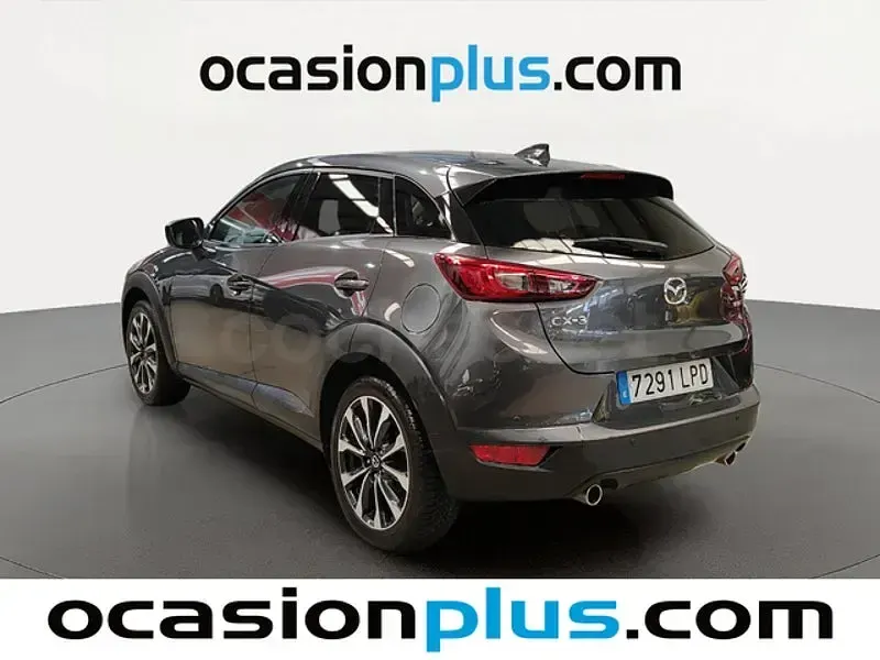 Usado Mazda CX-3 121 CV (88 kW) 2021 Gris / plata SUV