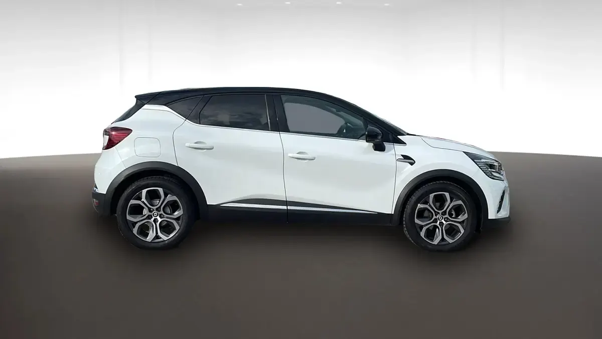Usado Renault Captur 140 CV (102 kW) 2022 Blanco nacarado con techo negro brillante SUV