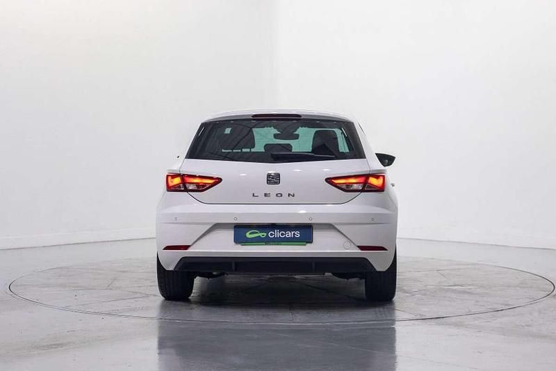 Usado Seat Leon Style 116 CV (85 kW) 2018 Blanco Utilitario
