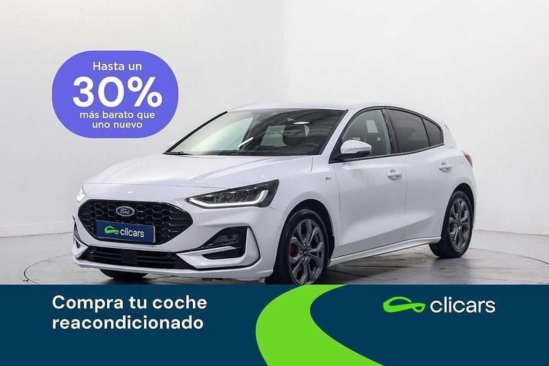 Usado Ford Focus ST-Line 125 CV (91 kW) 2022 Blanco Utilitario