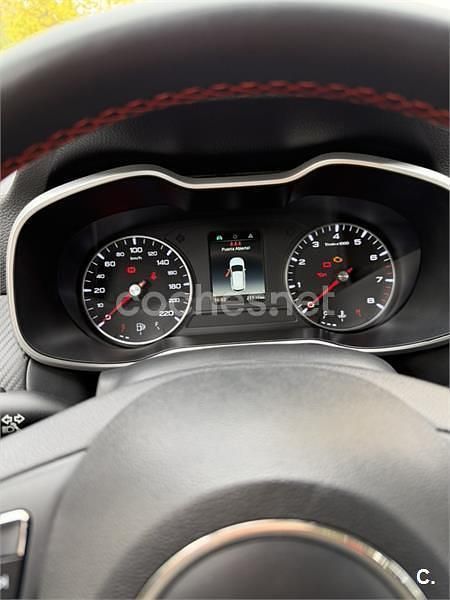 Gris / plata Usado 2024 MG ZS Comfort Berlina | 14.500 € (Precio justo) - Imagen 1/4