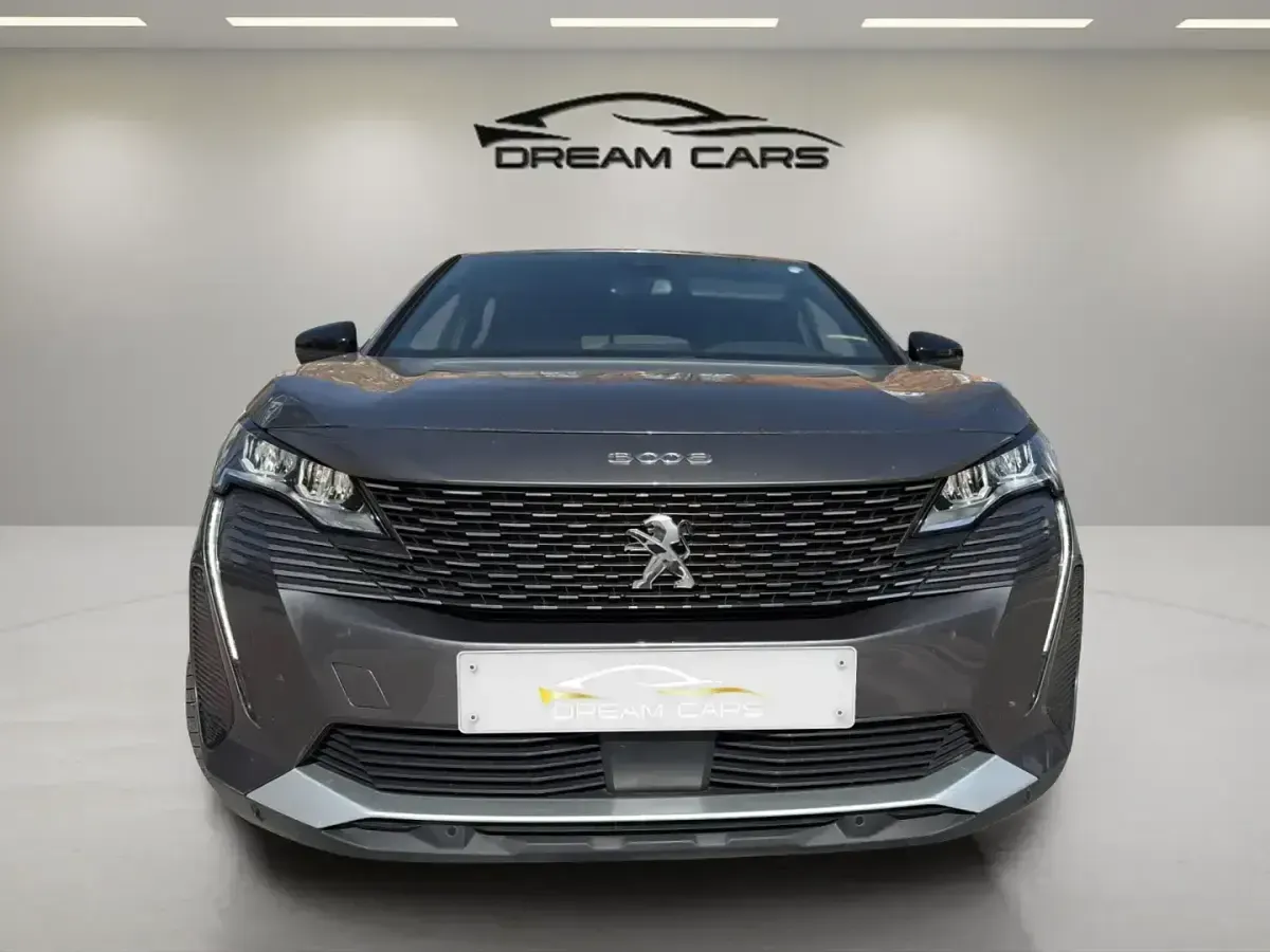 Usado Peugeot 3008 Allure 225 CV (165 kW) 2023 Gris / plata SUV