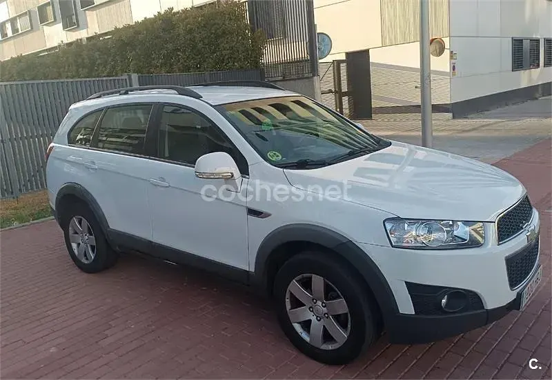 Usado Chevrolet Captiva LT 163 CV (119 kW) 2011 Blanco SUV