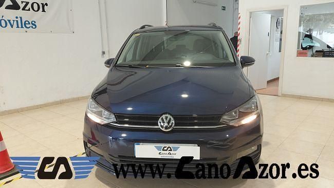 Usado VW Touran Business 116 CV (85 kW) 2020 Azul Monovolumen