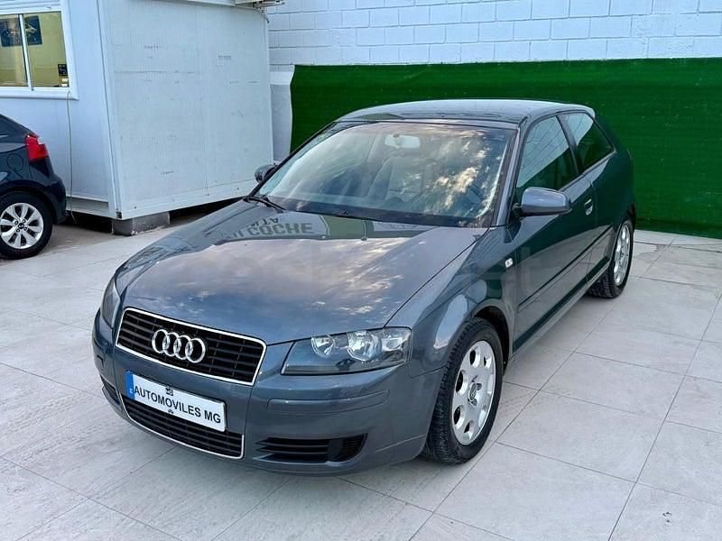 Usado Audi A3 Ambiente 140 CV (102 kW) 2003 Gris / plata Utilitario
