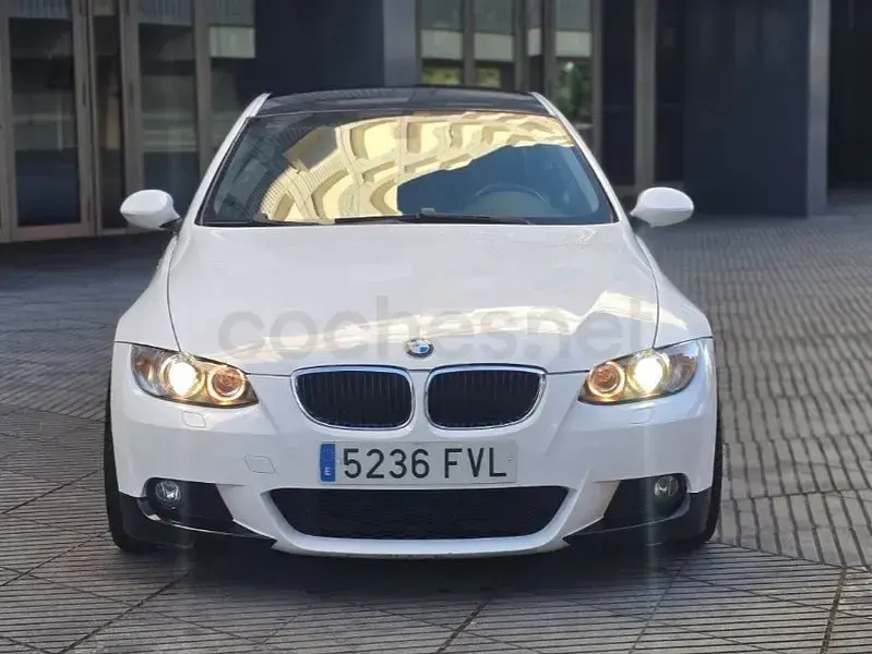 Usado BMW 320 177 CV (130 kW) 2007 Blanco Coupe