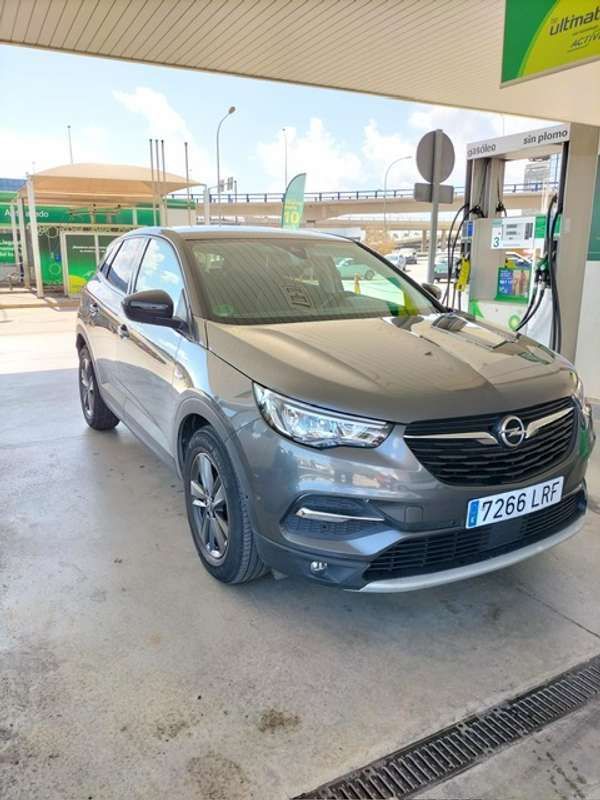 Usado Opel Grandland X Design & Tech 131 CV (96 kW) 2021 Gris SUV