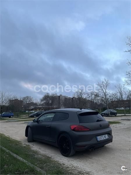 Usado VW Scirocco R-line 125 CV (91 kW) 2015 Gris / plata Coupe