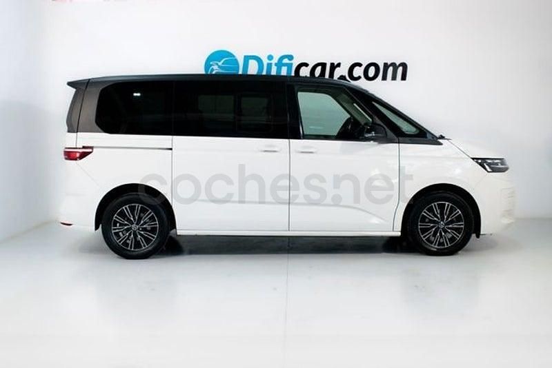 Usado VW Multivan Life 150 CV (110 kW) 2024 Blanco Monovolumen