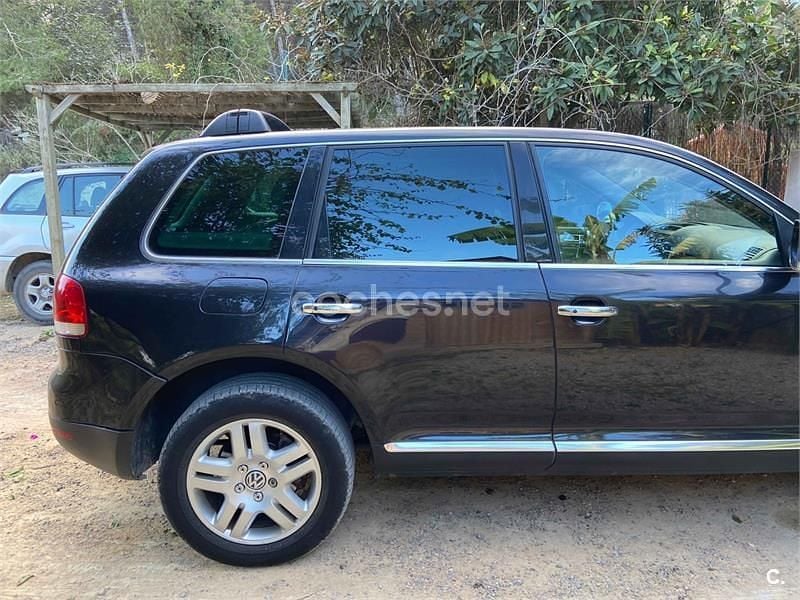 Second-hand VW Touareg 310 CP (228 kW) 2004 Negru SUV