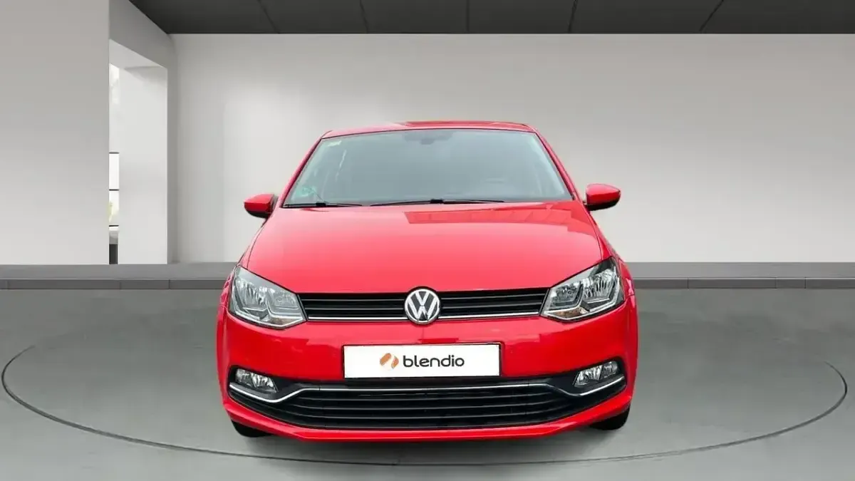 Usado VW Polo Advance 90 CV (66 kW) 2016 Rojo