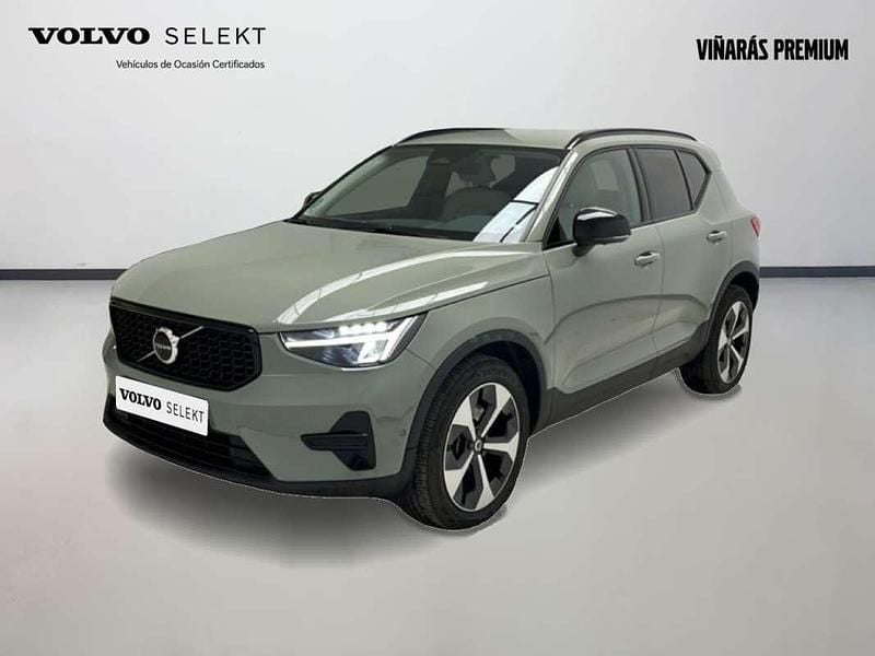 Usado Volvo XC40 Plus 197 CV (144 kW) 2022 Verde SUV