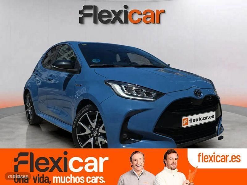 Usado Toyota Yaris Hybrid Style 116 CV (85 kW) 2020 Azul Berlina