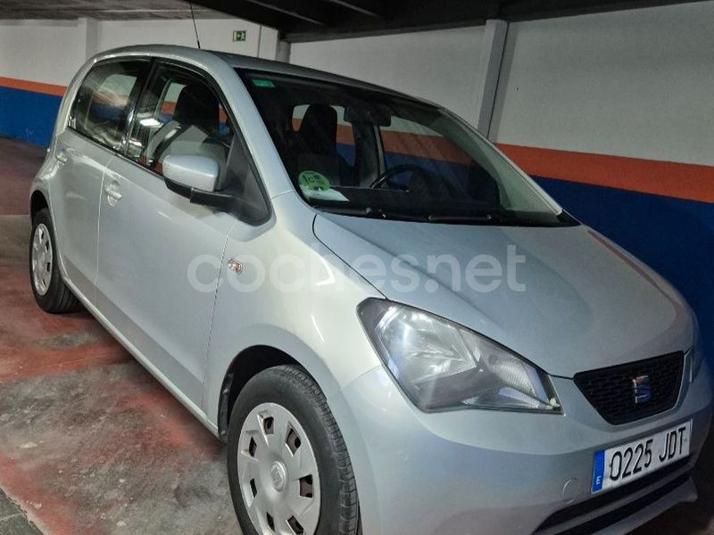 Gris / plata Usado 2015 Seat Mii Reference Utilitario | 4950 € (Precio justo) - Imagen 1/4