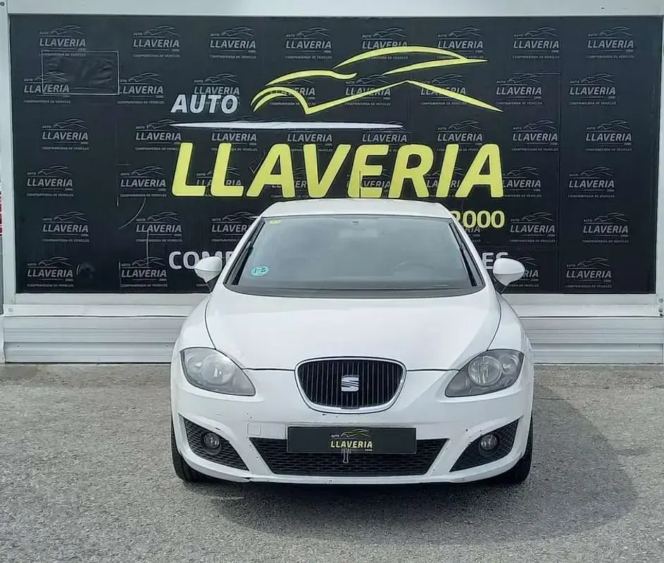 Usado Seat Leon Copa 105 CV (77 kW) 2012 Blanco Utilitario