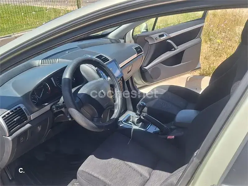 Usado Peugeot 407 110 CV (80 kW) 2006 Beige Berlina