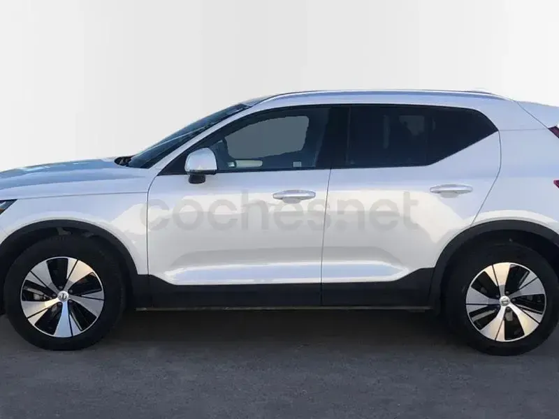 Usado Volvo XC40 Core 163 CV (119 kW) 2025 Blanco SUV