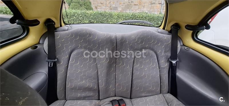 Usado Ford Ka 60 CV (44 kW) 2000 Amarillo Utilitario