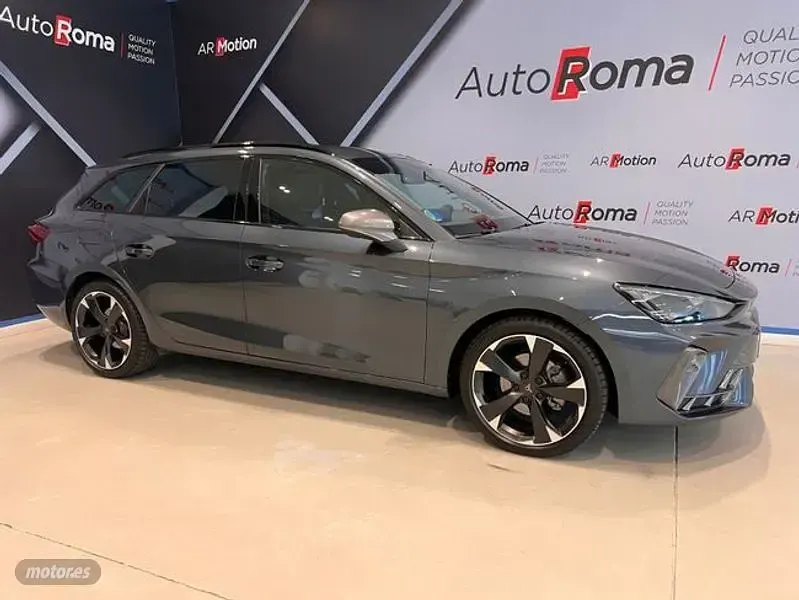 Usado Cupra Leon 150 CV (110 kW) 2025 Gris Familiar