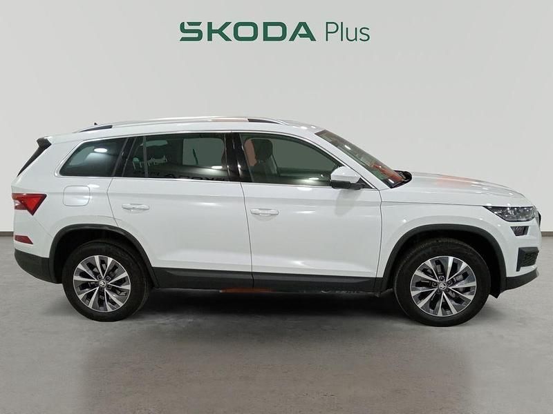 Usado Skoda Kodiaq Ambition 150 CV (110 kW) 2024 Blanco SUV