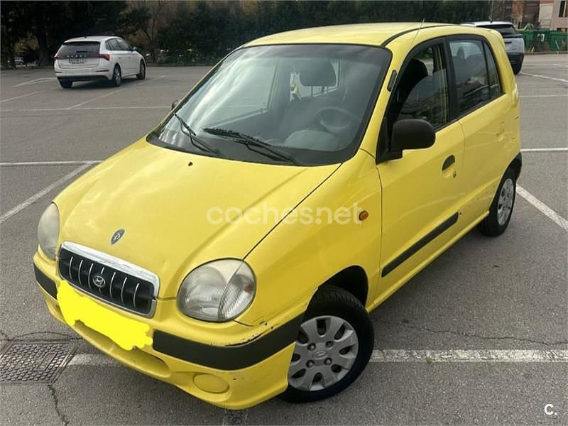 Usado Hyundai Atos GLS 55 CV (40 kW) 2000 Amarillo Utilitario