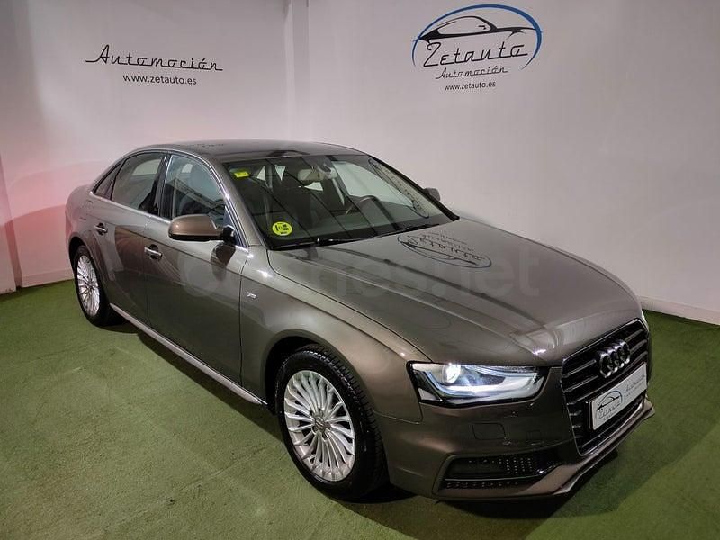 Usado Audi A4 S-Line 150 CV (110 kW) 2014 Gris / plata Berlina