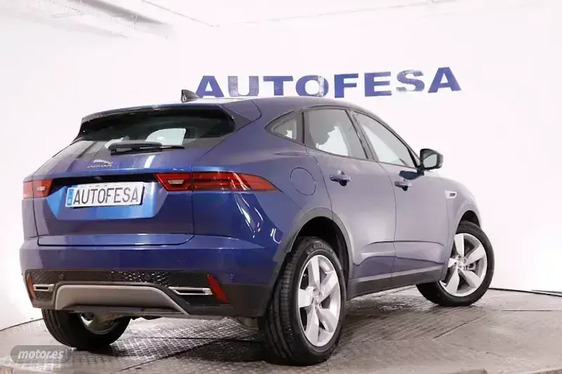 Usado Jaguar E-Pace 163 CV (119 kW) 2021 Azul SUV