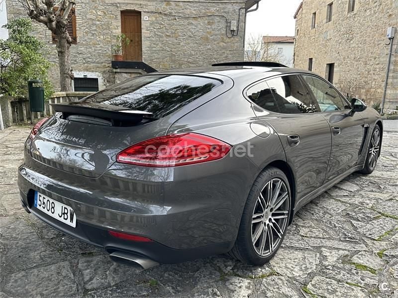 Usado Porsche Panamera 300 CV (220 kW) 2015 Marrón Utilitario