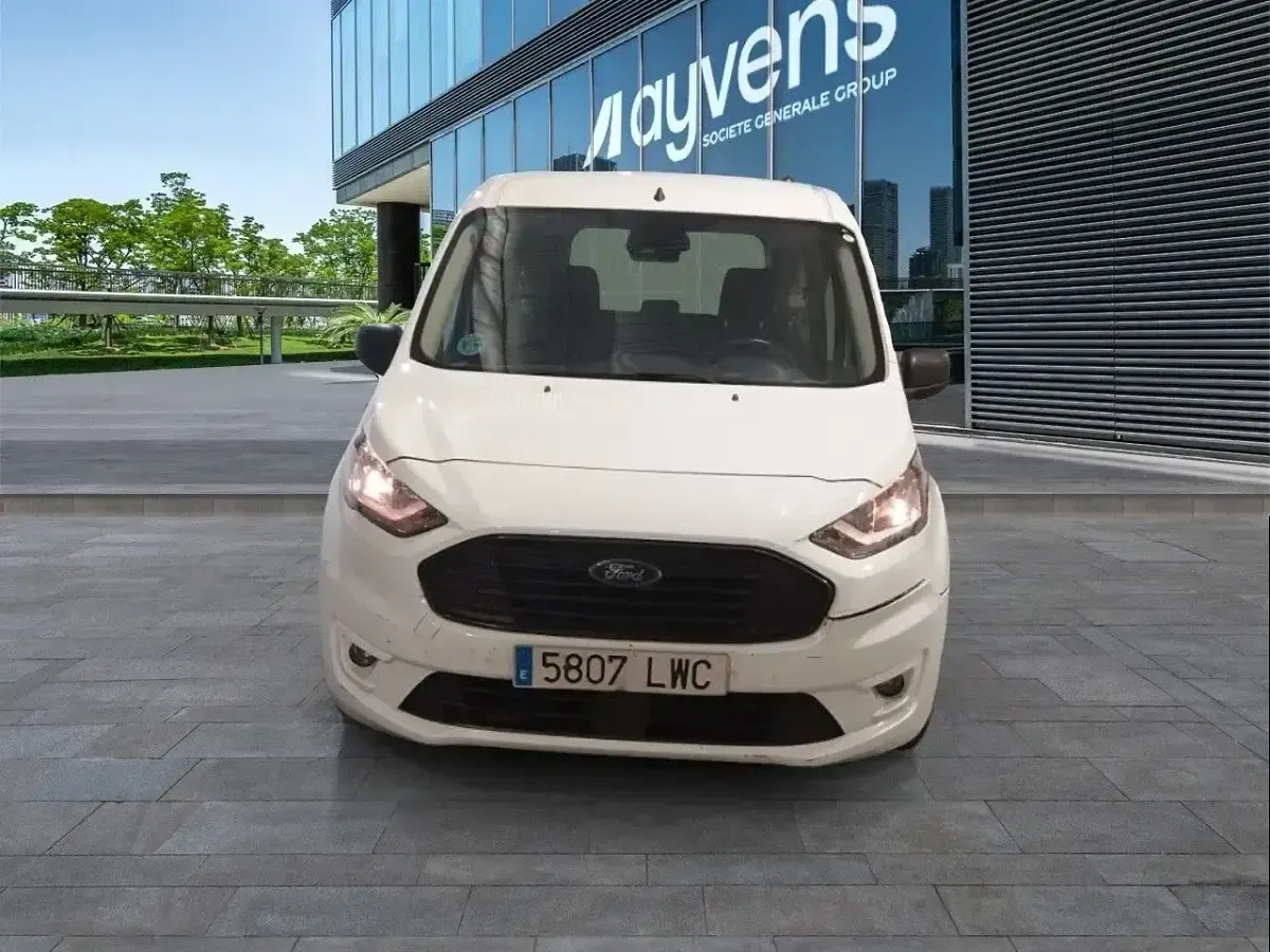 Usado Ford Tourneo Connect Trend 101 CV (74 kW) 2022 Blanco Monovolumen