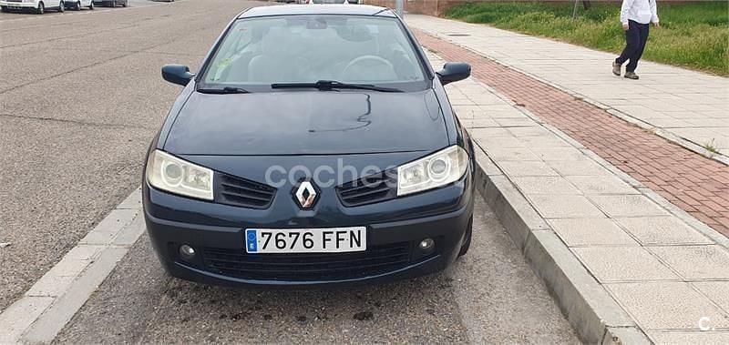 Usado Renault Mégane Cabriolet Extreme 130 CV (95 kW) 2006 Verde Descapotable