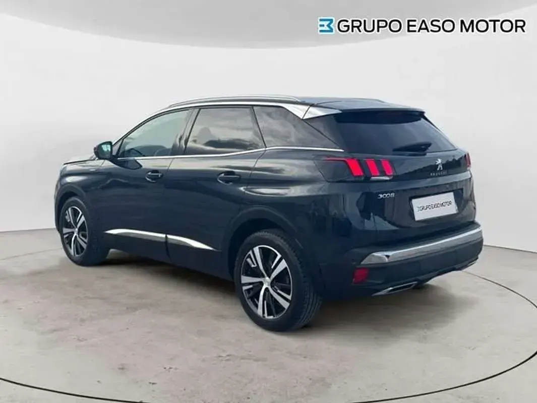Usado Peugeot 3008 Style 131 CV (96 kW) 2019 Gris SUV