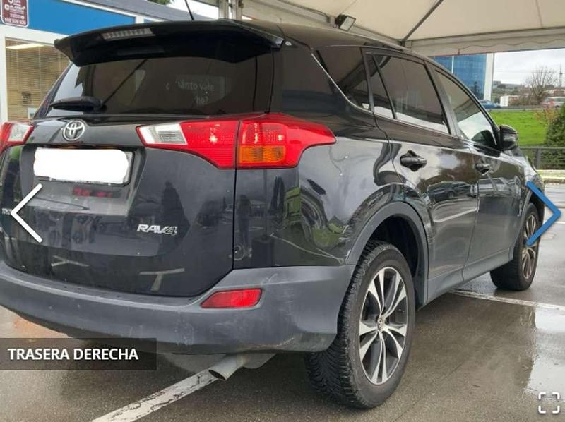 Usado Toyota RAV4 Advance 124 CV (91 kW) 2014 Negro SUV
