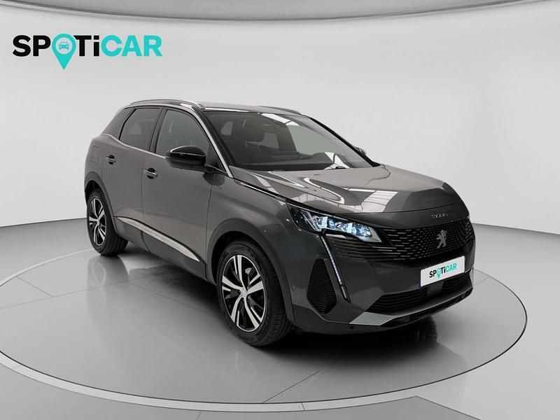 Usado Peugeot 3008 GT 130 CV (95 kW) 2023 Gris SUV