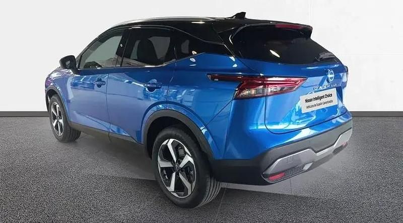 Usado Nissan Qashqai N-Connecta 158 CV (116 kW) 2023 Magnetic blue con techo midnig SUV