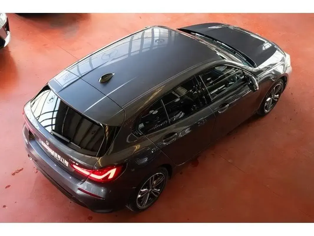Usado BMW 116 Shadowline 116 CV (85 kW) 2021 Gris Utilitario