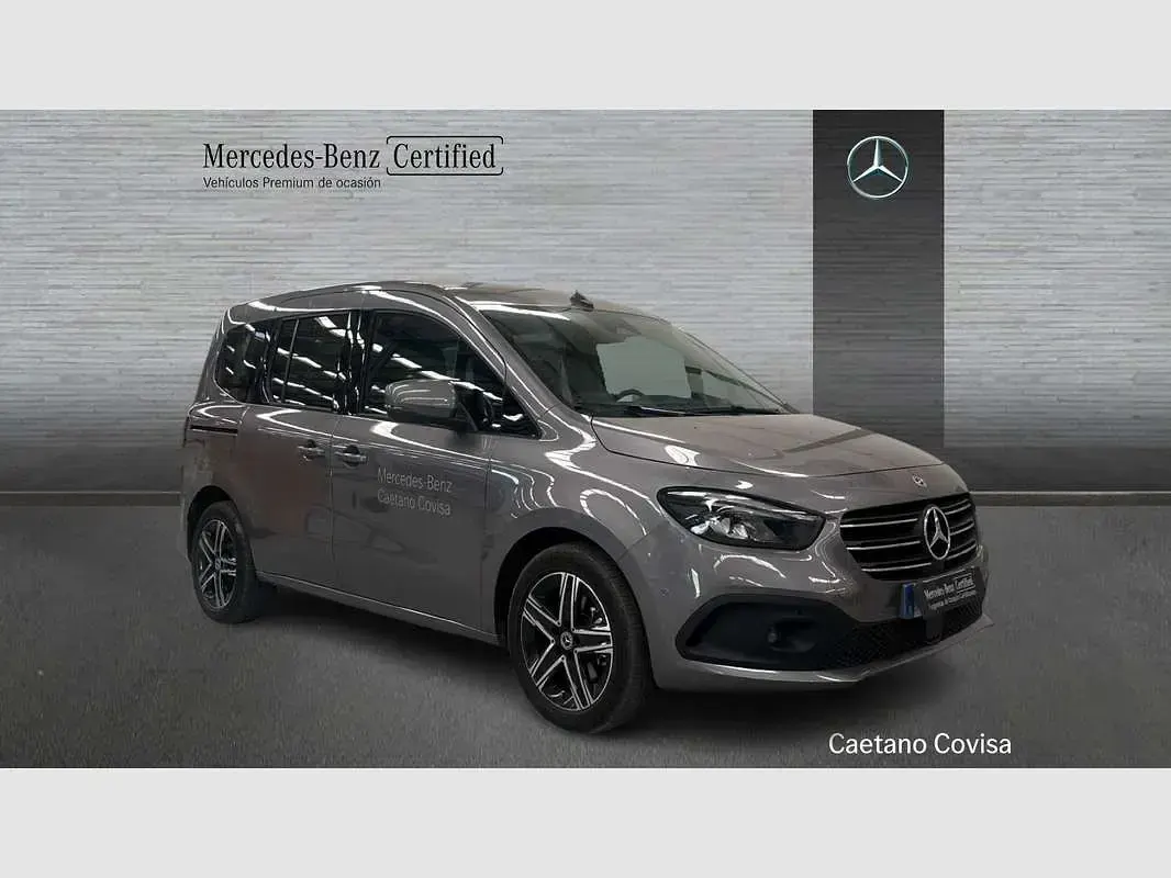 Nuevo Mercedes 180 116 CV (85 kW) 2026 Gris Berlina