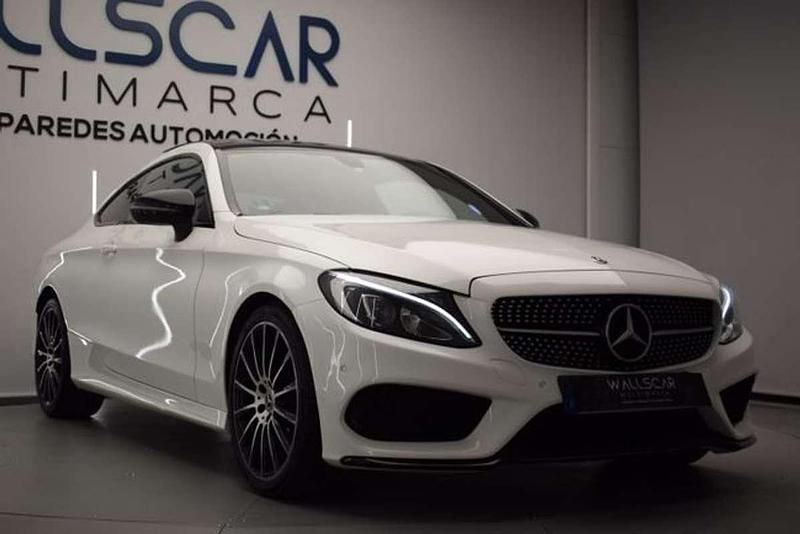 Usado Mercedes C220 AMG line 170 CV (125 kW) 2017 Blanco Coupe
