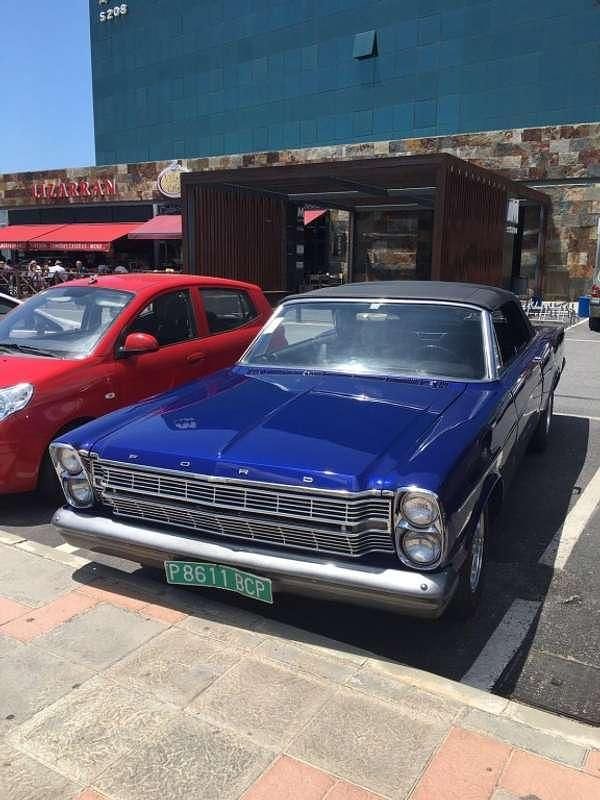 Usado Ford Galaxie 390 CV (286 kW) 1966 Azul Descapotable