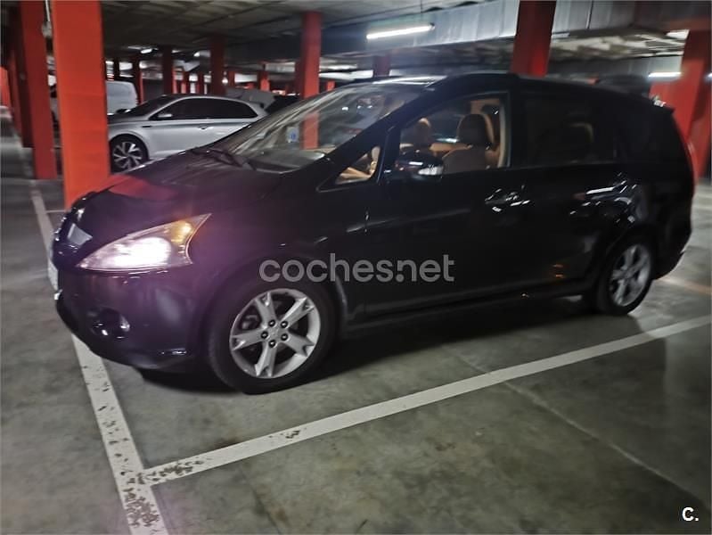 Negro Usado 2008 Mitsubishi Grandis Intense+ Monovolumen | 6250 € (Precio justo) - Imagen 1/4
