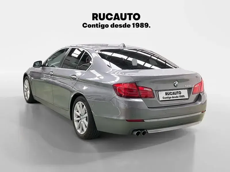 Usado BMW 520 184 CV (135 kW) 2012 Gris / plata Berlina